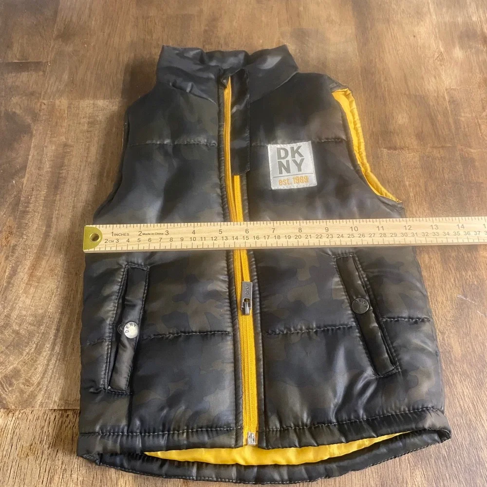 DKNY Puffer Vest Toddler Boys Black Camo Good‎ Quilted Zip Up SIZE 2T